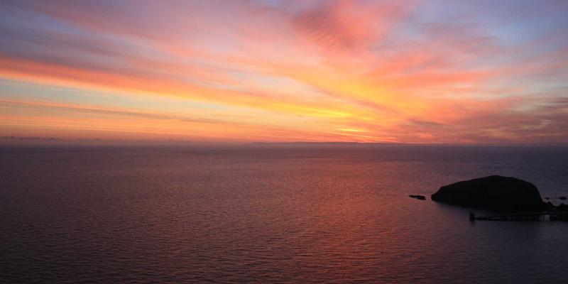 秦皇岛玻璃94:中国建筑玻璃产业的标杆与创新之路