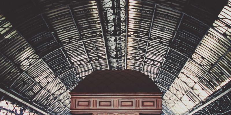 秦皇岛玻璃产业升级之路：从建筑钢化玻璃到航空航天复合材料的跨越