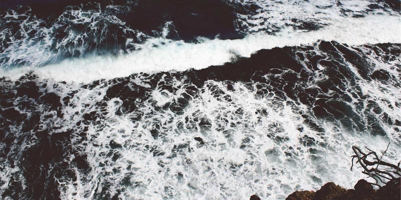 秦皇岛玻璃产业数字化转型：同辉建材如何通过MES系统优化钢化玻璃生产与建材供应