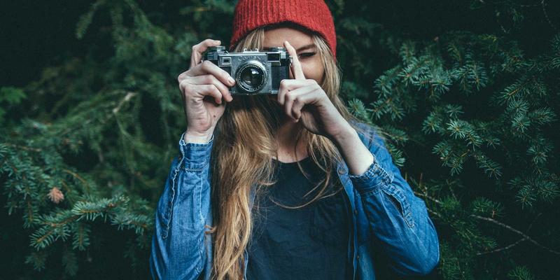 秦皇岛玻璃如何驱动新能源汽车创新：中空与钢化技术在车窗与电池盖板的应用突破