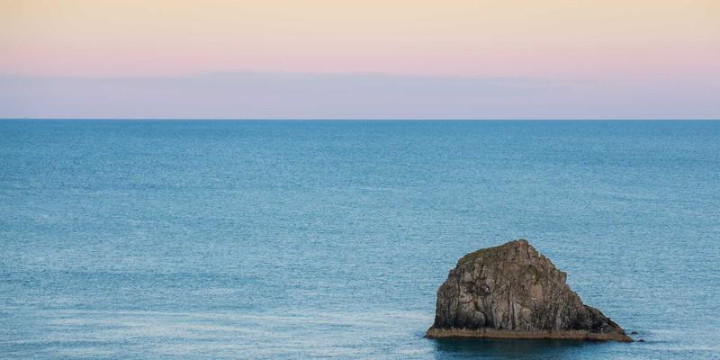 秦皇岛玻璃深加工技术解析：从原片到幕墙中空玻璃的全流程建材供应